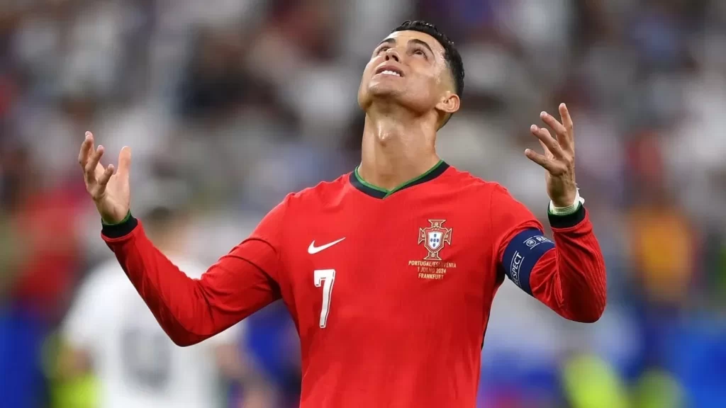 Cristiano Ronaldo menutup perjalanannya di ajang EURO 2024 dengan penuh kesedihan.